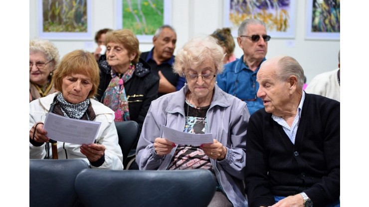 A partir de junio aumentan jubilaciones y pensiones a un 10%